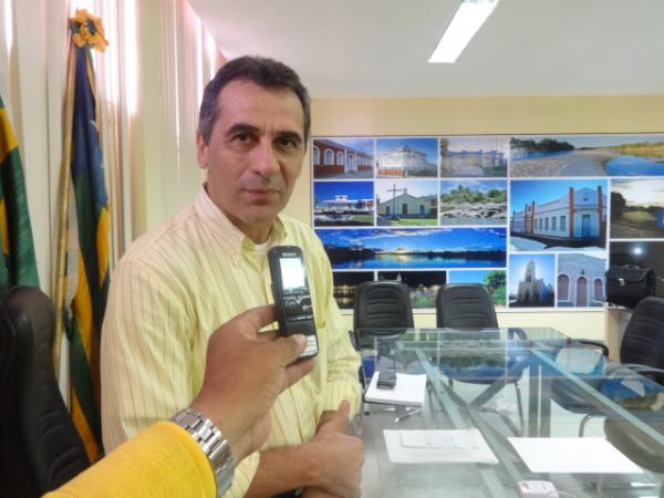 Prefeito Gilberto J&uacute;nior(Imagem:FlorianoNews)