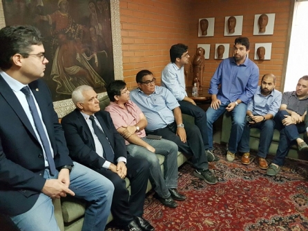 Em reunião na Alepi, empresários pedem segurança para liberação de combustível