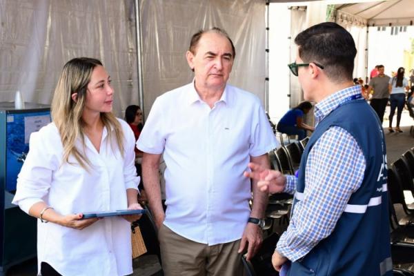 Gestores da região visitam serviços da Carreta da Oftalmologia em Floriano.(Imagem:Secom)