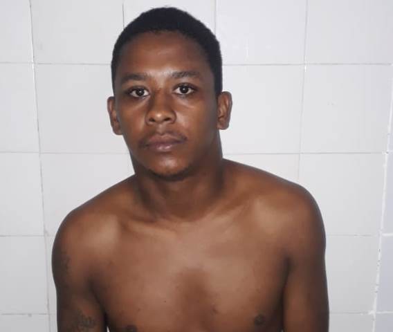Polícia Civil realiza prisão de duas pessoas em Floriano