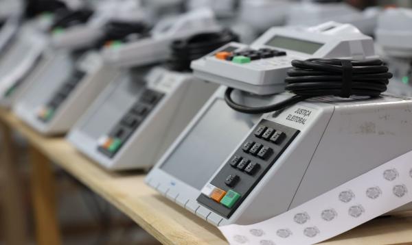 Urnas eletrônicas(Imagem:Rovena Rosa/Agência Brasil)