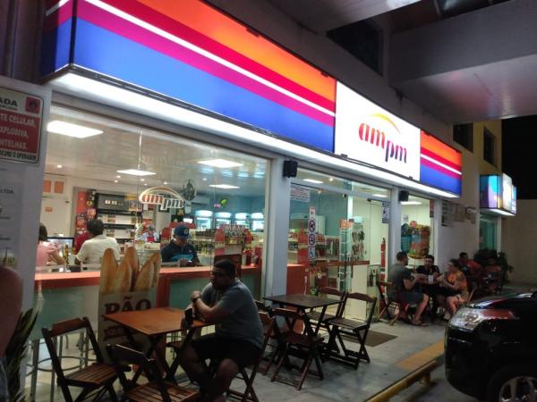 Posto Zito de Floriano recebe Food Truck Chicago Bulls.(Imagem:FlorianoNews)