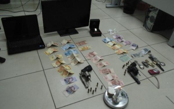 Operação policial resulta na prisão de traficantes em Floriano