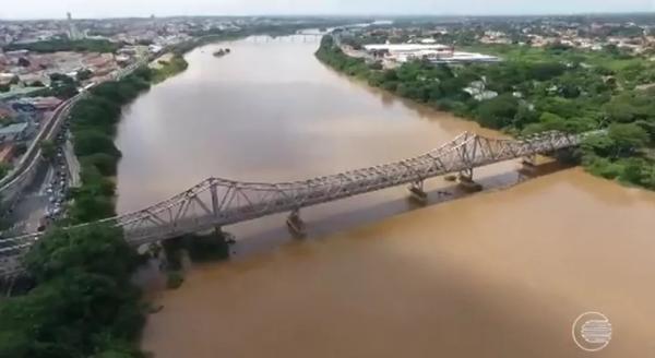  Rio Parna&iacute;ba, em Teresina.(Imagem:Reprodu&ccedil;&atilde;o/TV Clube )
