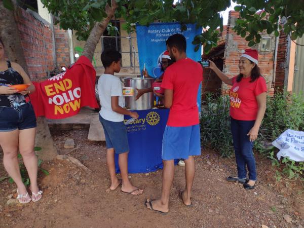 Rotary Club Princesa do Sul realiza ?Sop&atilde;o Solid&aacute;rio? no bairro Canoas. (Imagem:FlorianoNews)