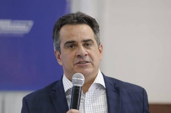 Ciro Nogueira participa de entrega de tratores e equipamentos nesta terça (08), em Teresina