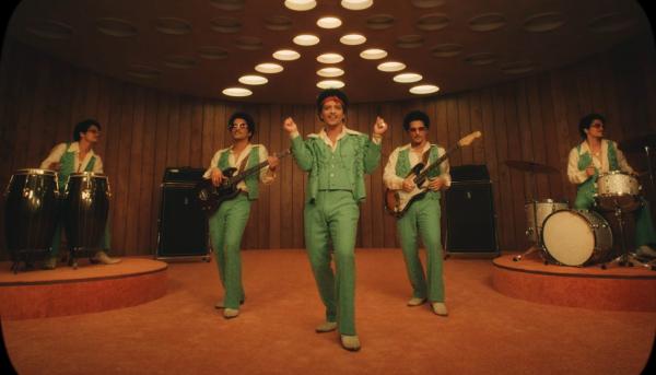 Bruno Mars lança primeiro single de seu novo álbum, The Romantic(Imagem:Reprodução/Youtube/@brunomars)