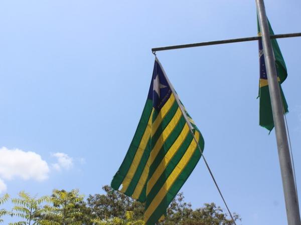 Projeto pode tornar execução do hino do Piauí obrigatória nas escolas