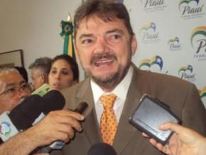 Governador Wilson Martins quer usar água do subsolo contra seca