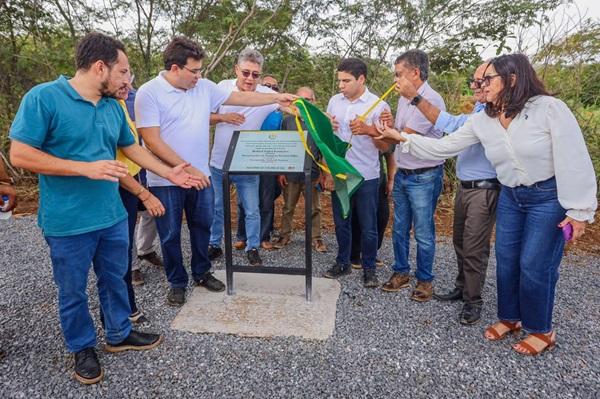 Rafael Fonteles inaugura estrada e autoriza diversas obras em Palmeira do Piau&iacute;(Imagem:Reprodu&ccedil;&atilde;o)