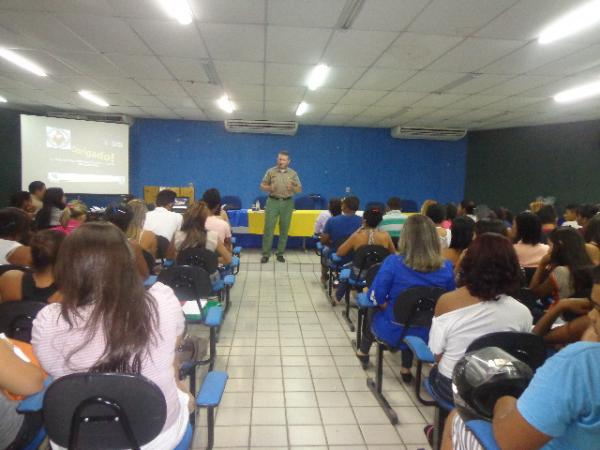 UESPI sediou 2&ordm; Encontro Interdisciplinar de debate sobre a drogadi&ccedil;&atilde;o em Floriano.(Imagem:FlorianoNews)