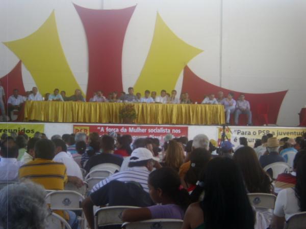 Lan&ccedil;ados nomes a poss&iacute;veis candidatos a oposi&ccedil;&atilde;o em Floriano.(Imagem:FlorianoNews)