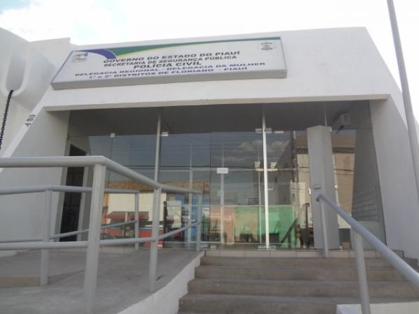 Presos elementos procurados pela pol&iacute;cia de Floriano.(Imagem:FlorianoNews)