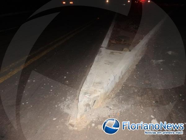 Acidente de moto deixa v&iacute;tima fatal na estrada que liga Floriano a Jerumenha.(Imagem:FlorianoNews)