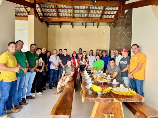 Presidente do Progressistas tem agenda intensa no Sul do Piau&iacute;(Imagem:Ascom)