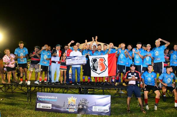 O Dourados venceu a partida e levou o t&iacute;tulo de tricampe&atilde;o.(Imagem:CMF)