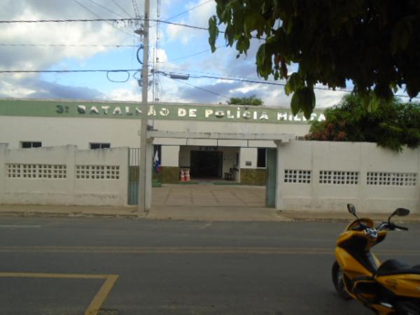 Residência de parlamentar é alvo de assaltantes em Floriano