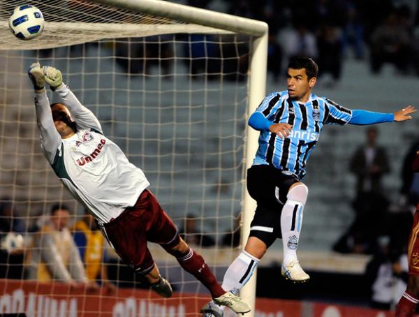 Gr&ecirc;mio, de Andr&eacute; Lima, superou o Fluminense do goleiro Diego Cavalieri.(Imagem:Ag&ecirc;ncia Estado)