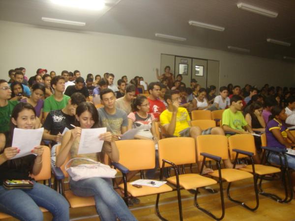 revis&atilde;o do Enem(Imagem:reda&ccedil;&atilde;o)