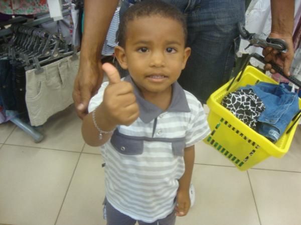 Crian&ccedil;as no Click do Amarelinho(Imagem:reda&ccedil;ao)