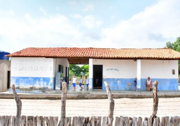  Prefeito Ant&ocirc;nio Reis anuncia investimentos na educa&ccedil;&atilde;o em visita &agrave; zona rural de Floriano.(Imagem:Reprodu&ccedil;&atilde;o/Instagram)