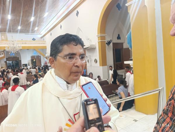 Dom J&uacute;lio C&eacute;sar, bispo diocesano de Floriano.(Imagem:FlorianoNews)