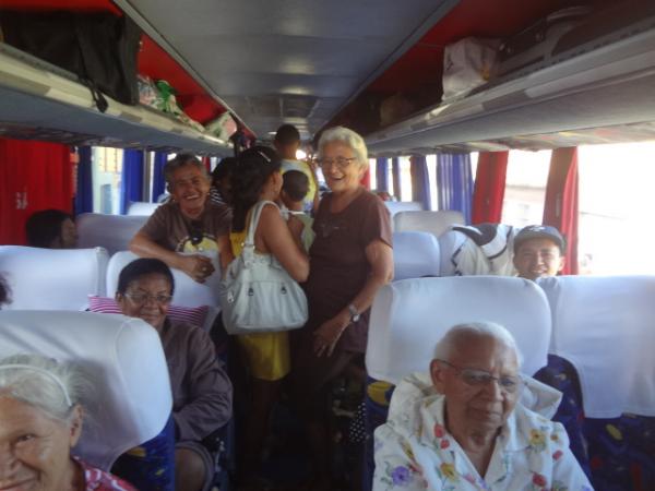 Romeiros florianenses viajam para Canind&eacute; e Juazeiro.(Imagem:FlorianoNews)