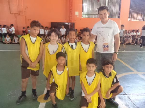 Torneio de futebol comemora anivers&aacute;rio da Escola Pequeno Pr&iacute;ncipe.(Imagem:FlorianoNews)