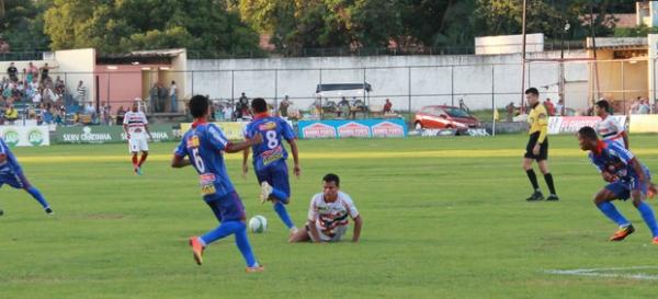 River-PI sofre, mas segura Piau&iacute; na prorroga&ccedil;&atilde;o e vai &agrave; final do Piauiense.(Imagem:N&aacute;yra Mac&ecirc;do/GLOBOESPORTE.COM)