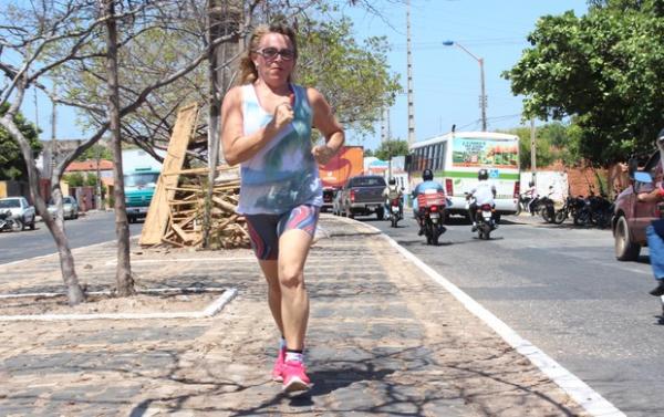 Câncer serve de 'estímulo' para mulher disputar a São Silvestre