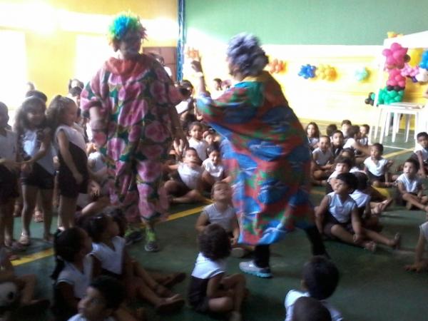 Escola Pequeno Pr&iacute;ncipe comemora em grande estilo o Dia do Circo.(Imagem:EPP)
