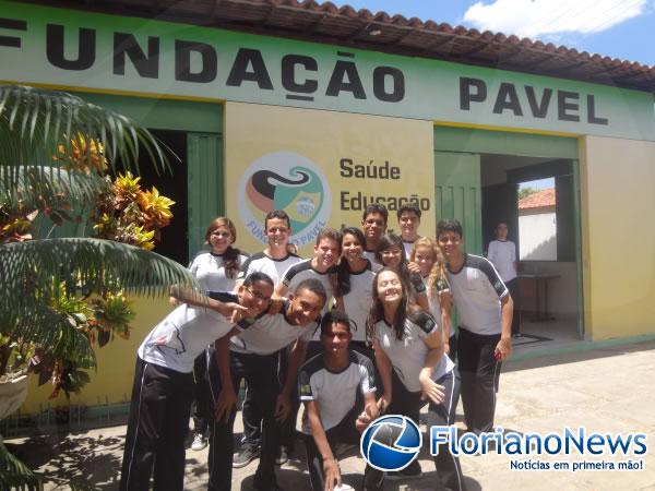 Alunos do Col&eacute;gio Impacto realizam atividades com crian&ccedil;as da APAE e Funda&ccedil;&atilde;o Pavel.(Imagem:FlorianoNews)