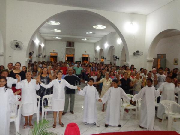 Par&oacute;quia de Santo Ant&ocirc;nio, em Bar&atilde;o de Graja&uacute;, celebra o Domingo de Ramos.(Imagem:FlorianoNews)