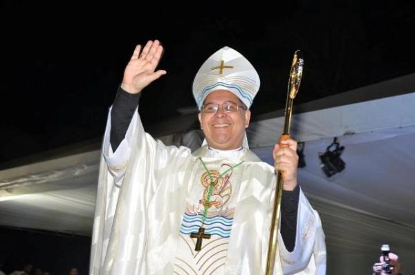 Monsenhor Edivalter Andrade é ordenado bispo da diocese de Floriano