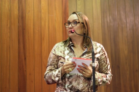 Sessão Solene comemora a luta do movimento LGBT