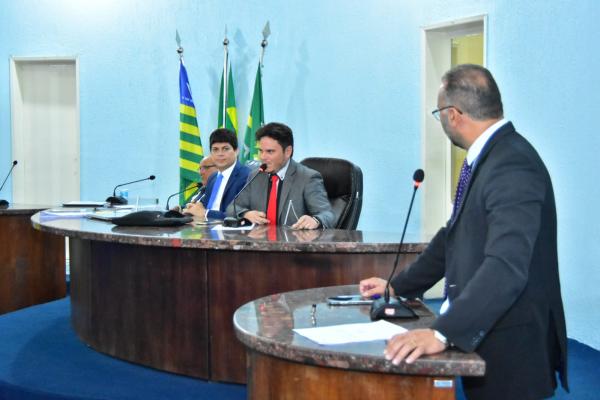 Vereadores antecipam sess&atilde;o da segunda quinzena e aprovam 16 projetos de lei em dois turnos.(Imagem:CMF)