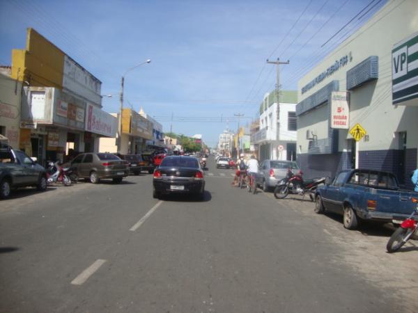 Passeio pelo centro comercial de Floriano(Imagem:reda&ccedil;&atilde;o)