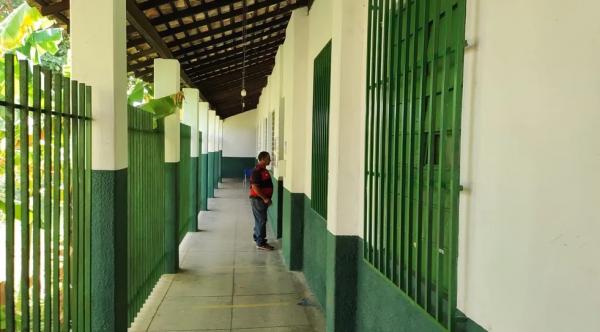 Escola com vota&ccedil;&atilde;o tranquila em Floriano, no Piau&iacute;.(Imagem:Denilson Avelino/Rede Clube)