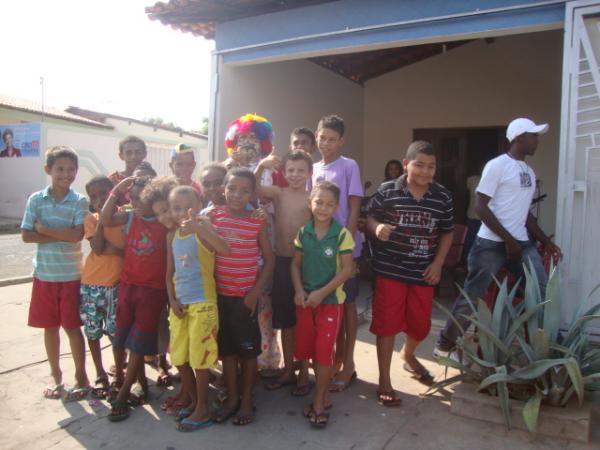 Crian&ccedil;as do bairro Samba&iacute;ba(Imagem:reda&ccedil;&atilde;o)