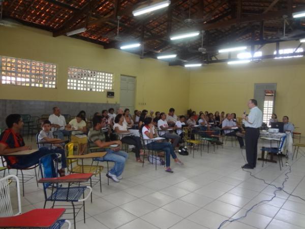 Encontro de Forma&ccedil;&atilde;o da Pastoral do D&iacute;zimo.(Imagem:FlorianoNews)