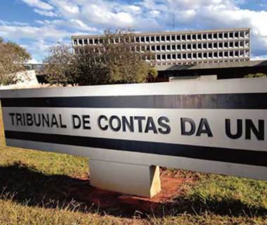 Ministros do TCU salvam políticos após impedimento