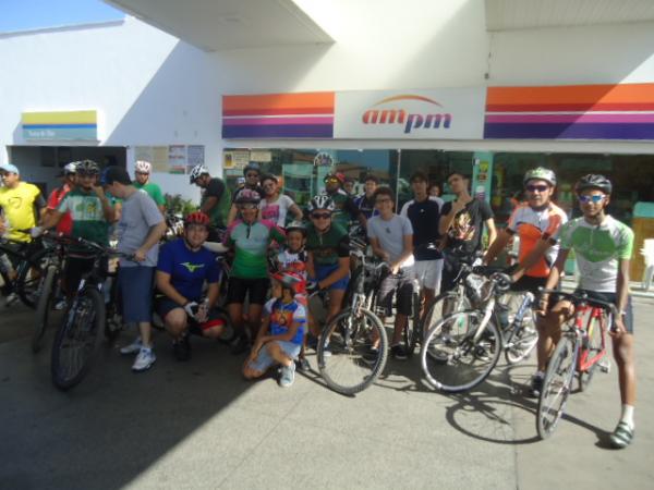 Ciclistas promovem passeio pelas principais ruas de Floriano