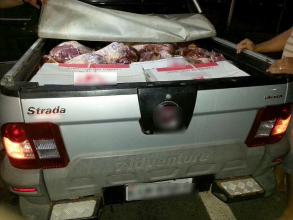 PRF apreende mais de 800 quilos de carne na BR-343 no Norte do Piauí