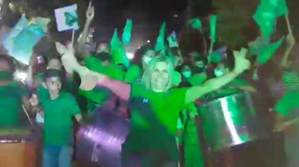 Aglomera&ccedil;&atilde;o durante evento pol&iacute;tico em Cristino Castro.(Imagem:Reprodu&ccedil;&atilde;o/TV Clube)