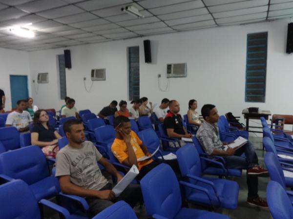 Carvalho & Lima Concursos apresentou aula inaugural de preparatório em Floriano