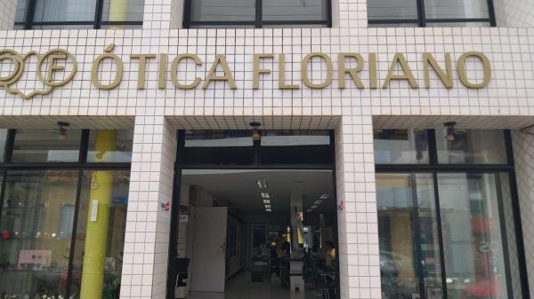 &Oacute;ticas Floriano reduzem hor&aacute;rio de funcionamento por causa do coronav&iacute;rus.(Imagem:Divulga&ccedil;&atilde;o)