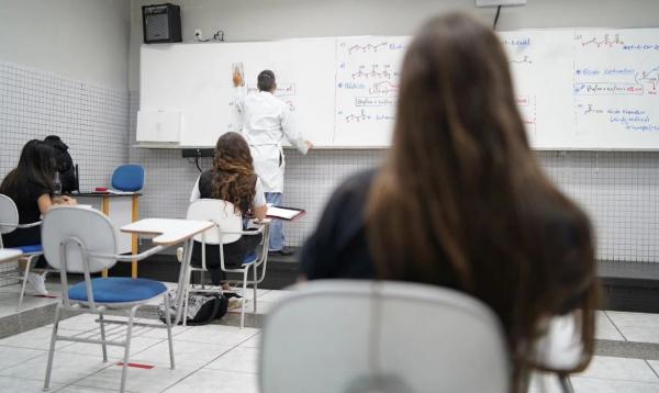 Ministério da Educação divulga nova tabela para salário educação