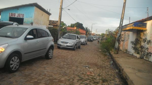 Profissionais da educação realizam ato público em Barão de Grajaú.(Imagem:FlorianoNews)