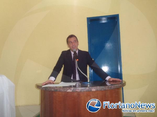 Prefeito Gilberto J&uacute;nior(Imagem:FlorianoNews)