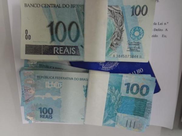 Homem &eacute; preso com c&eacute;dulas falsas em Floriano.(Imagem:FlorianoNews)